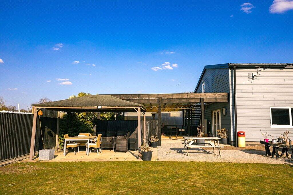 Retail Property (out Of Town)