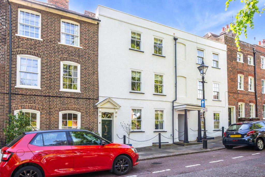 Property main image