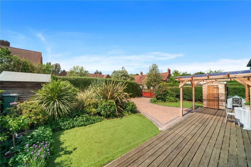 Property main image