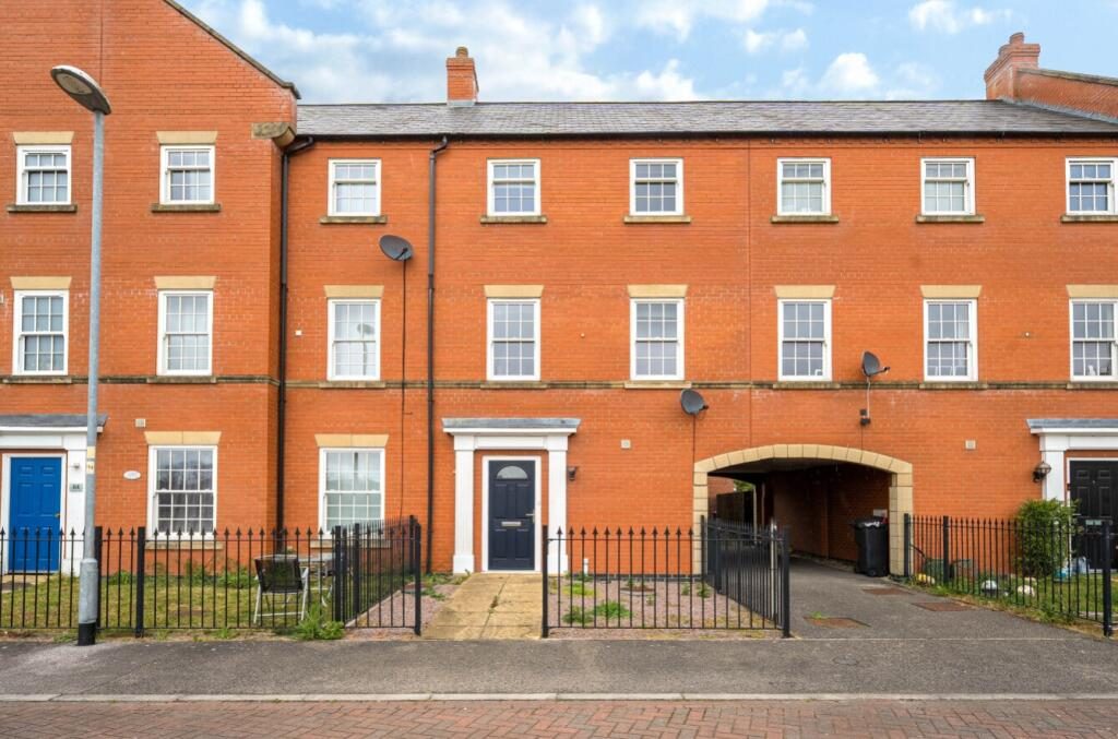 Terraced House