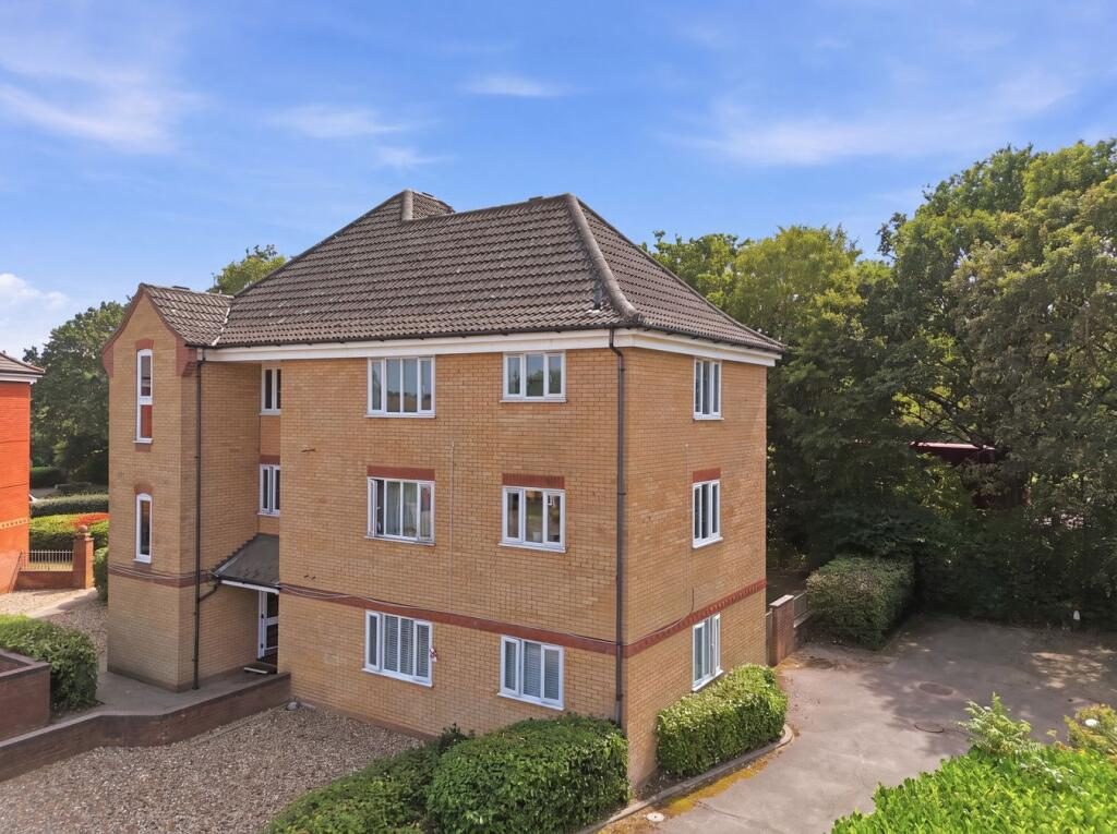 Property main image