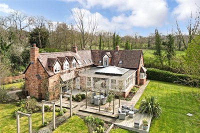 Property on Henley Road, CV35 8PS