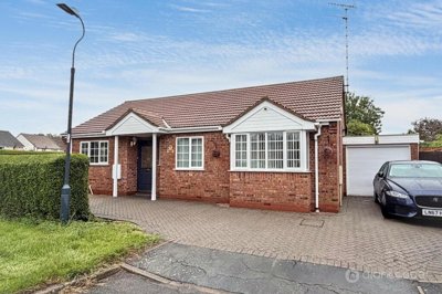 Property on Church Lane, CV10 0EZ