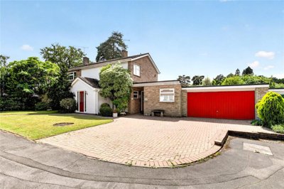 Property on Sherwood Close, RG12 2SB