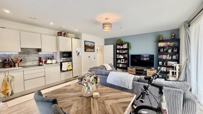 Property on Ironworks Way, E13 9GE