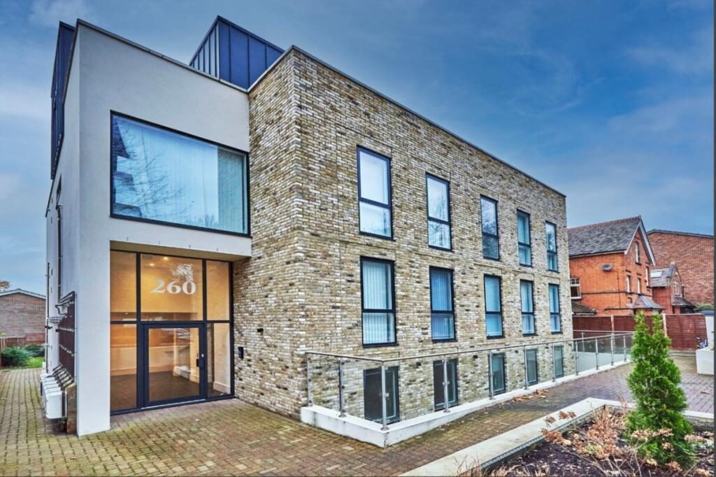 Property main image