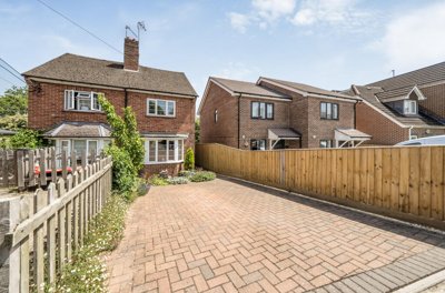 Property on Prospect Road, RG17 0JL
