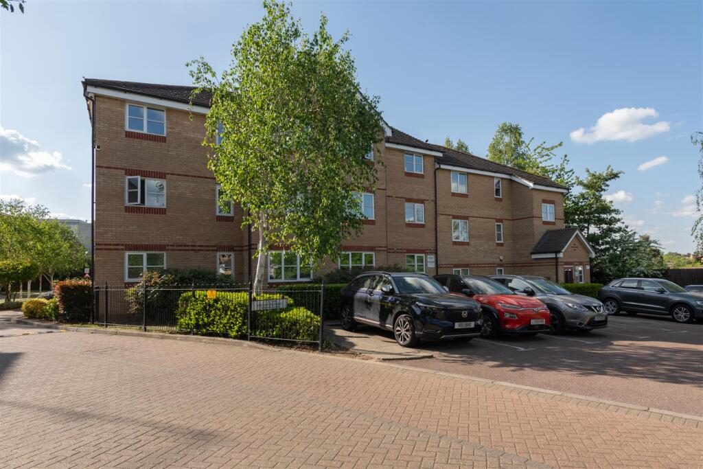 Property main image