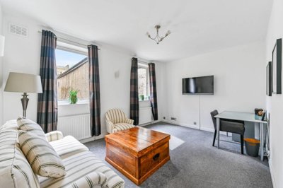 Property on Gloucester Place, NW1 6DX