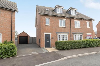 Property on Lee Drive, CV23 1AG