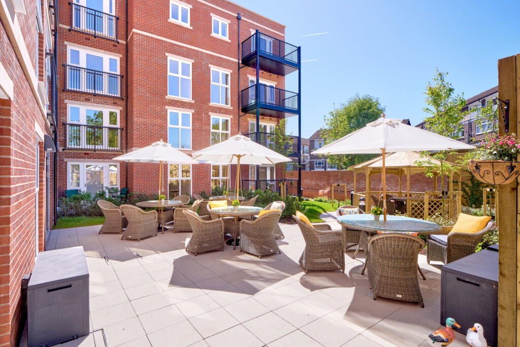 Property main image