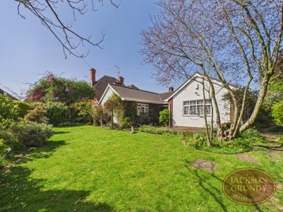 Property on The Crescent, NN1 4SB