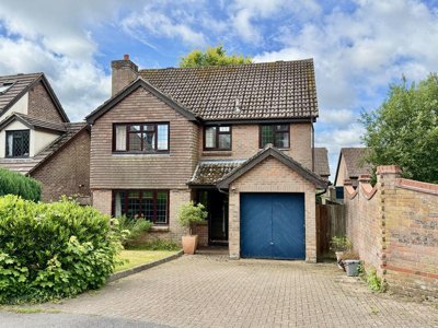 Property on Byron Close, SO32 1RS