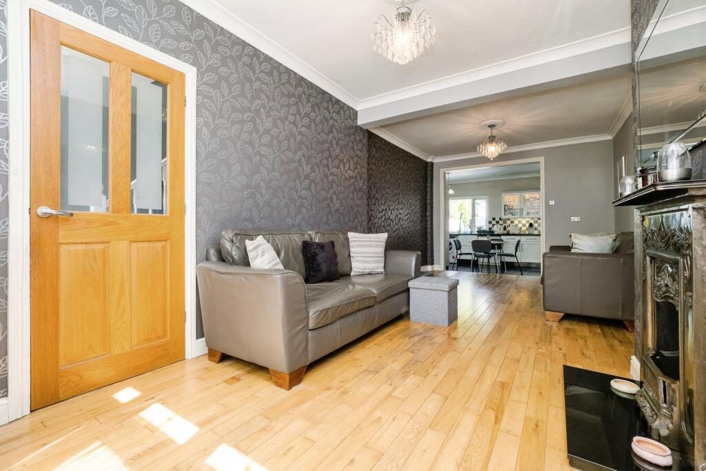 Terraced House