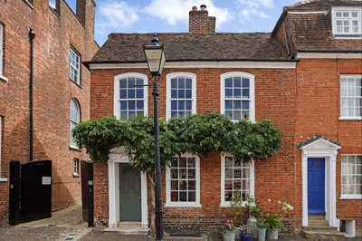 Property on Castle Street, GU9 7LN