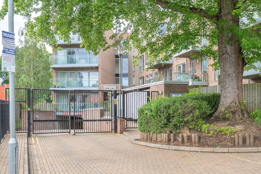 Property main image
