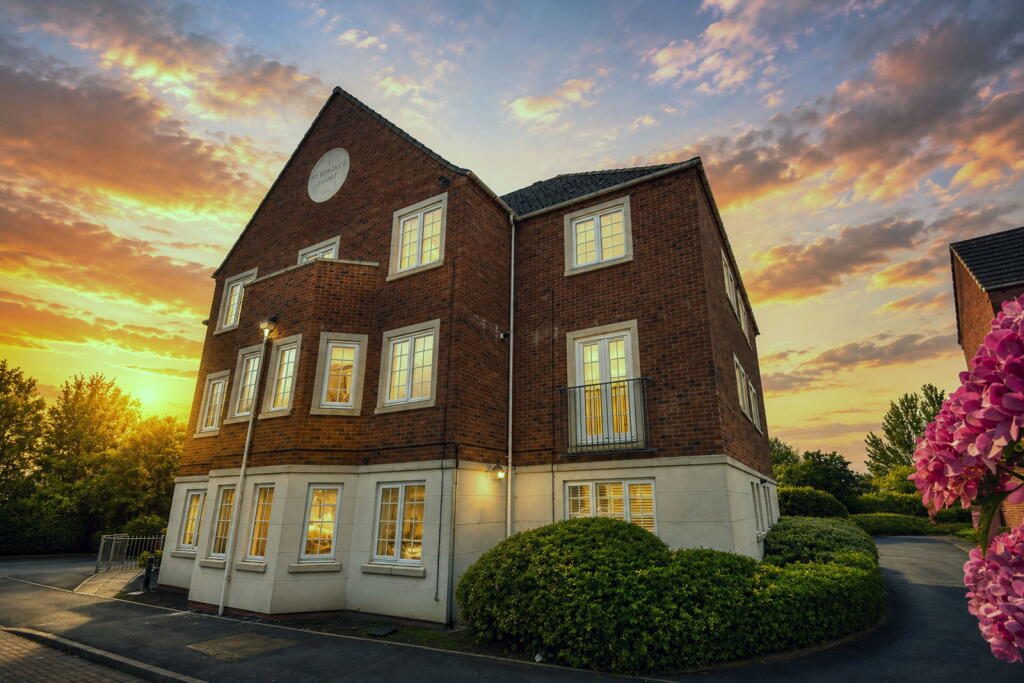 Property main image