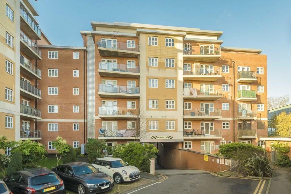 Property main image
