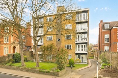 Property on Putney Hill, SW15 6AQ