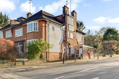 Property on Cholmeley Park, N6 5ER