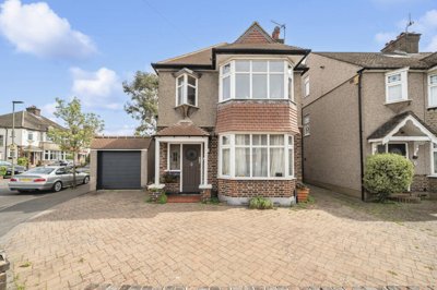 Property on Cavendish Way, BR4 0LG