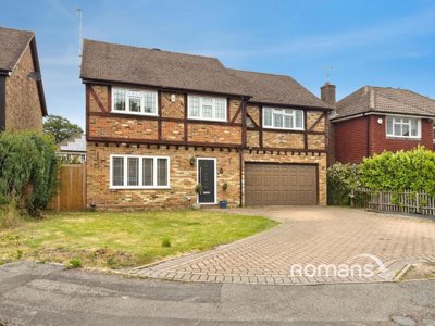 Property on Exeter Gardens, GU46 7RS