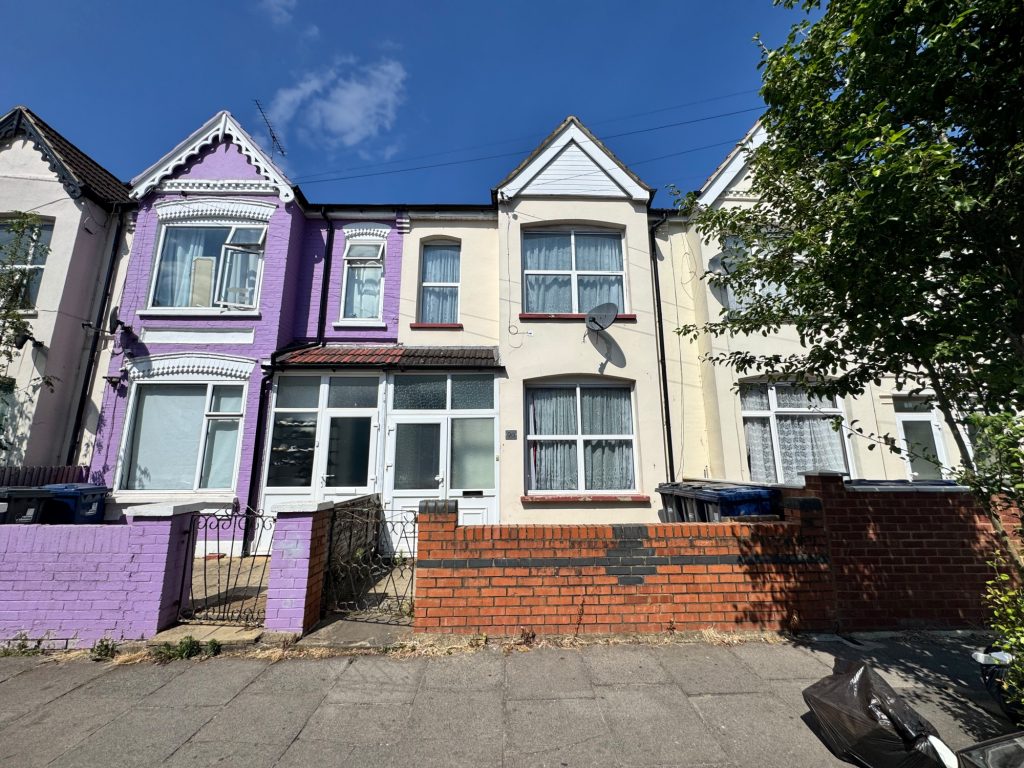 Property main image