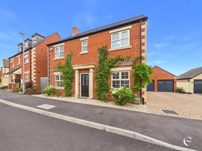 Property on Top Lock Meadows, PE9 3FF
