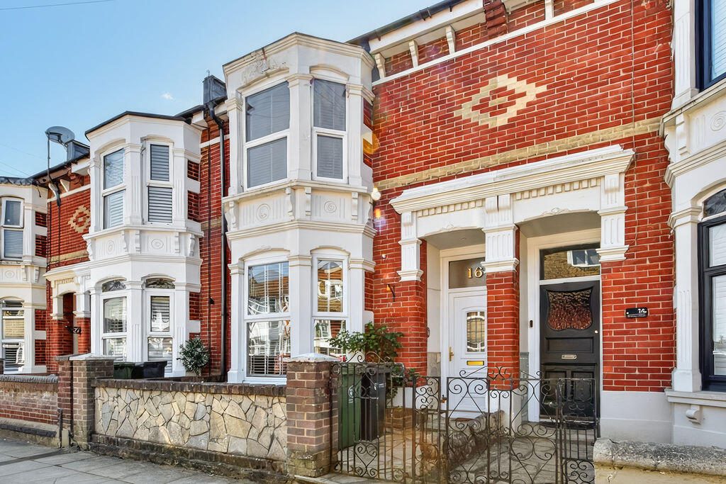 Terraced House