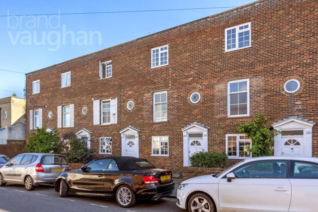 Terraced House