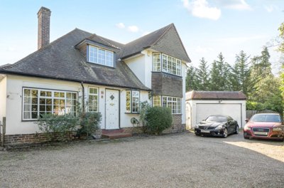 Property on Croydon Road, BR2 6EA