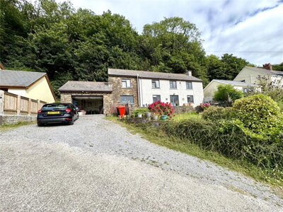 Property on SA33 4UB