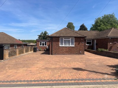Property on Hillary Crescent, LU1 5JH