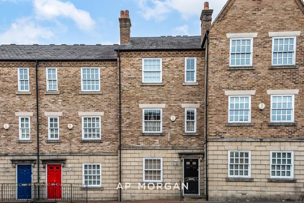 Property main image