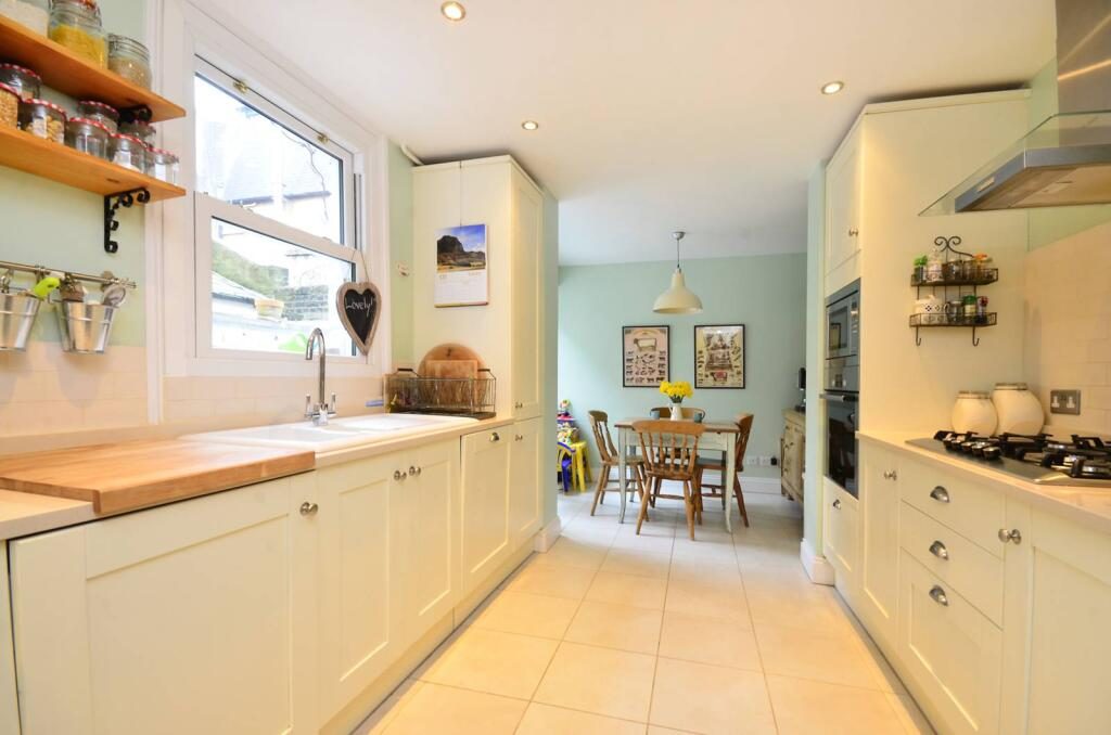 Terraced House