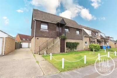 Property on Cowslip Crescent, NR33 8LB