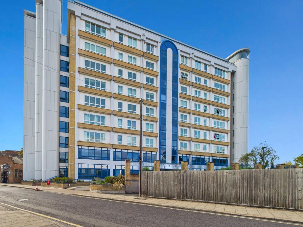 Property main image