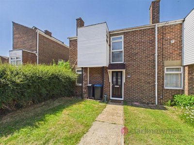 Property on Willowfield, CM18 6RY
