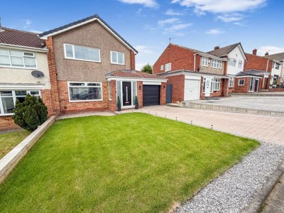Property on Winthorpe Grove, TS25 2JZ