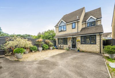 Property on Chedworth Drive, OX28 5FS