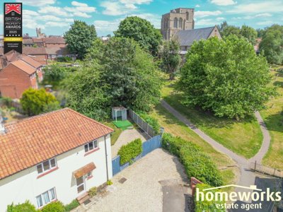 Property on Becclesgate, NR19 2BB