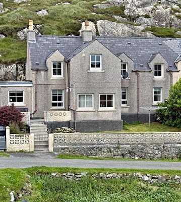 Property on Outend, HS4 3YG