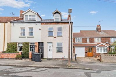 Property on Newthorpe Common, NG16 2EN