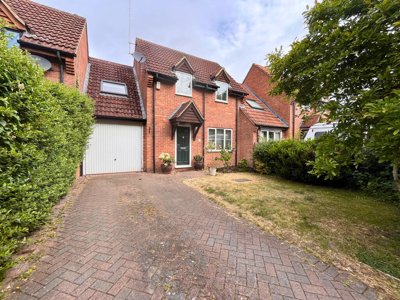 Property on Pound Piece, RG17 0QW