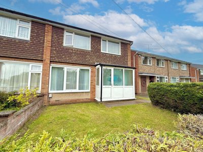 Property on Pastures Way, LU4 0PE