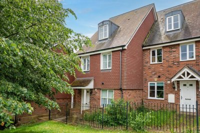 Property on Till Close, SP11 6FE