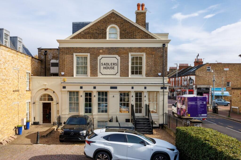 Property main image