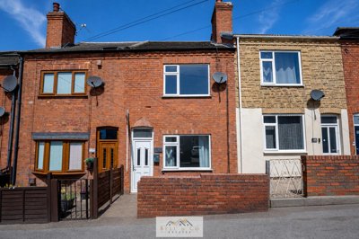 Property on Lordens Hill, S25 2QG