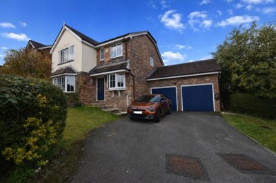 Property on Kendall Close, BB2 4FB