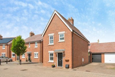 Property on Avon Rise, SG18 8NP